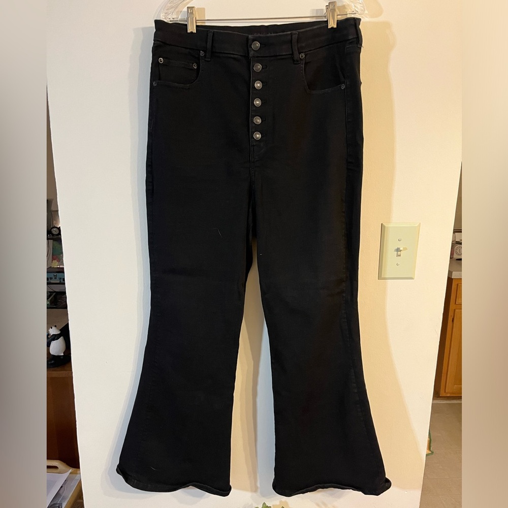 American Eagle Black Curvy High Rise Flare Jeans
